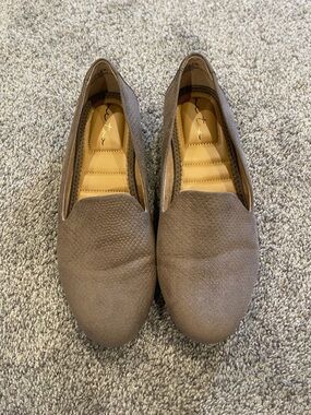 Me Too Sutton-GC Taupe Textured Loafer Flats Women’s Size 8.5M Comfort Slip-On
